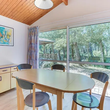 Gorgeous In With Heated Swimming Pool Feriehus *